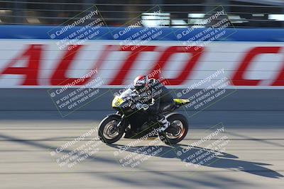 media/Nov-26-2022-Fastrack Riders (Sat) [[b001e85eef]]/Level 3/Session 1 Front Straight/